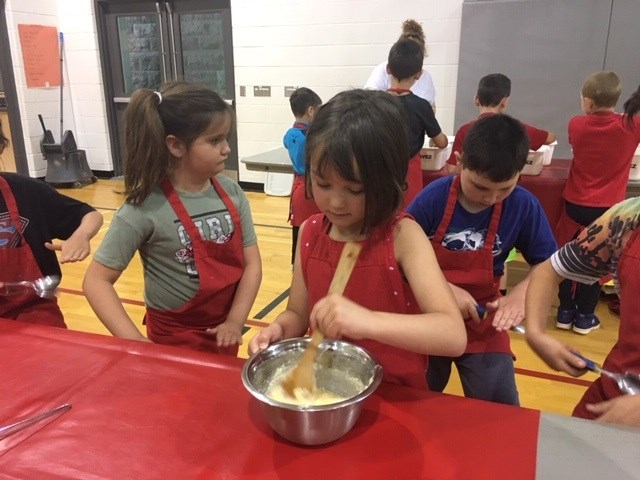 students baking